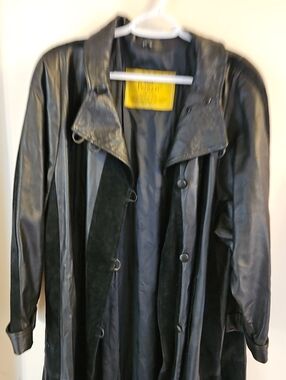 Peruzzi Black Leather Trench Coat - From Italy
